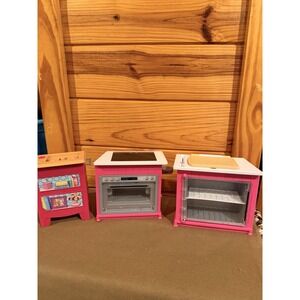 Lot Of 3 Barbie Kitchen Appliances- Stove Lights And Sounds Needs Batteries